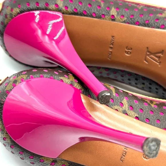Louis Vuitton Monogram Canvas Pink Gold Lock Buckle Pumps Heels Shoes 8.5/39 - Picture 8 of 14